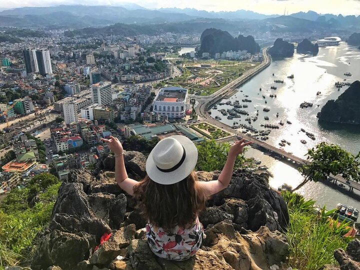 Khám phá núi Bài Thơ trọn vẹn một ngày