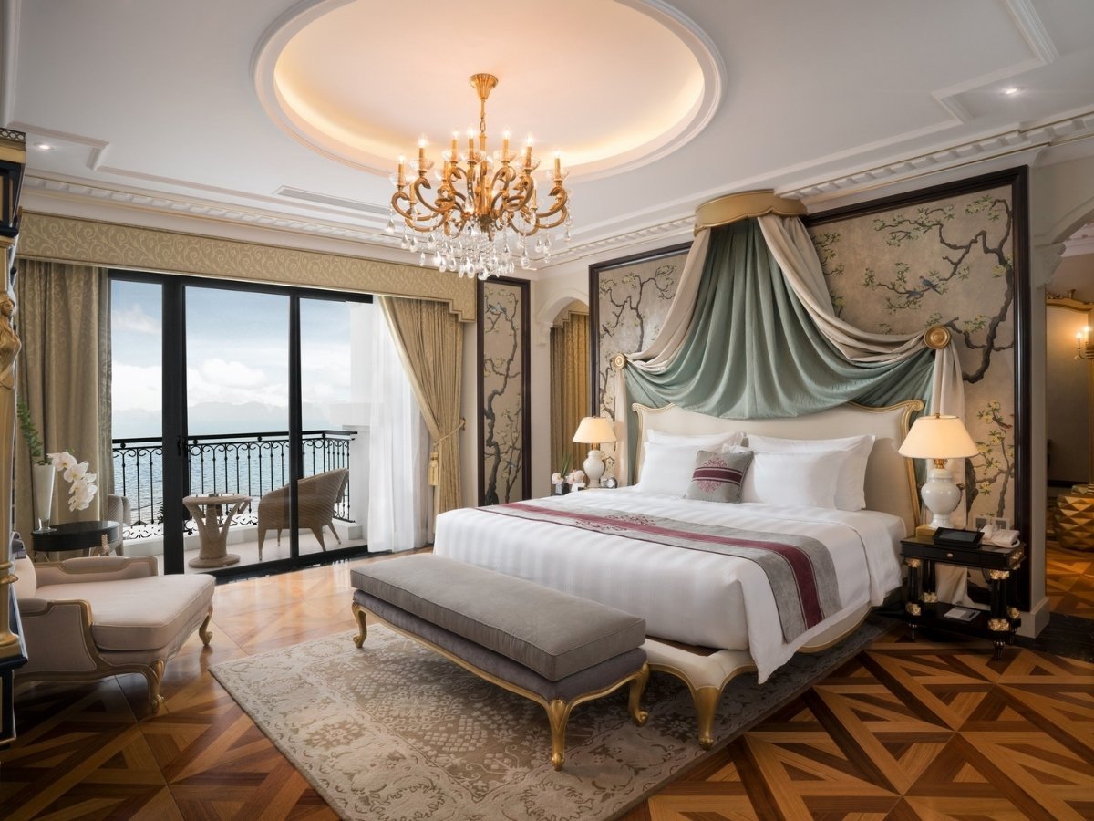 Các khách sạn, resort với phòng ốc rộng rãi, nhiều tiện ích thường được các gia đình lựa chọn khi tới Hạ Long 