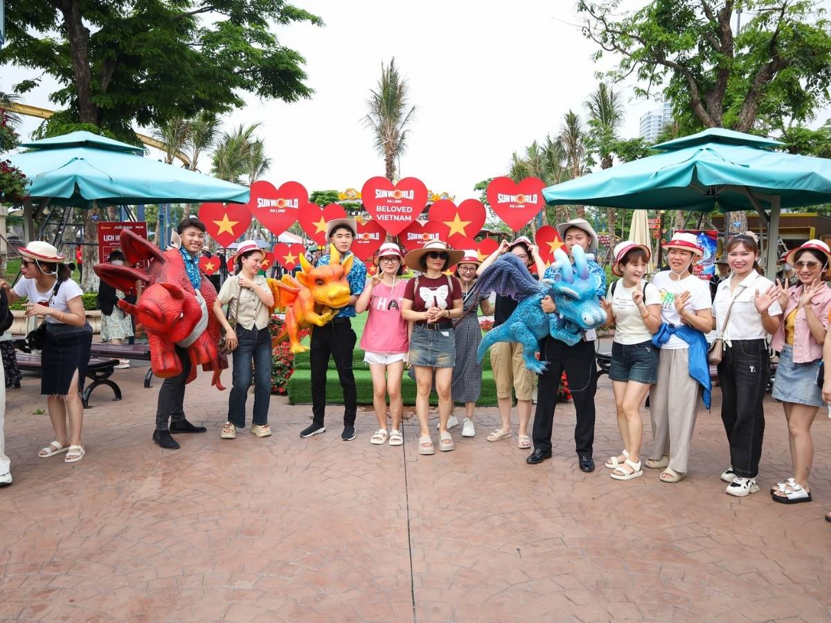 Du khách có thể đến tham quan và trải nghiệm tại Sun World Ha Long vào buổi sáng ngày thứ 3 của lịch trình 