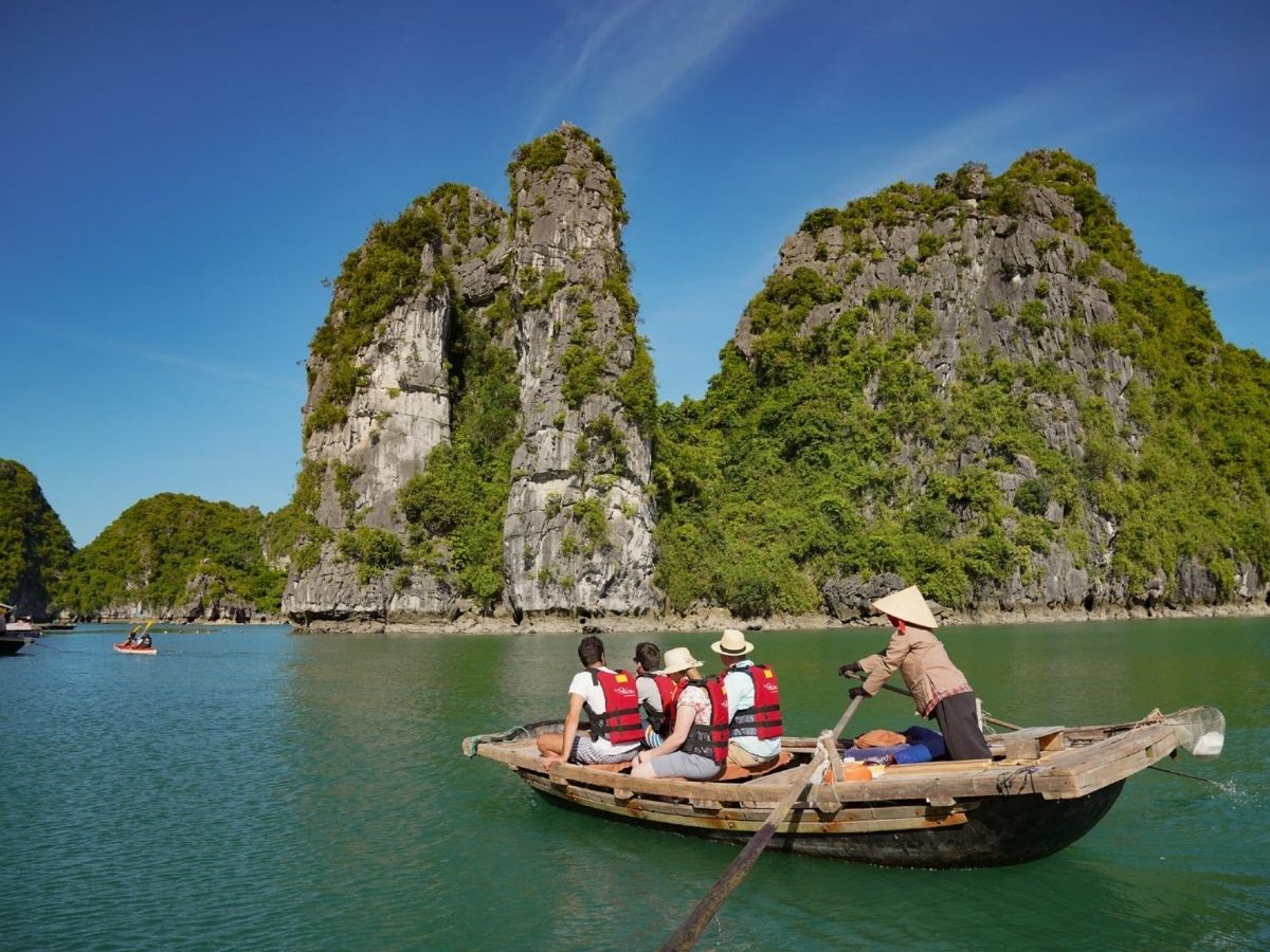 Tour 2 ngày 1 đêm là lựa chọn phù hợp với du khách khởi hành từ Hà Nội và các tỉnh miền Bắc nhờ khoảng cách di chuyển thuận tiện