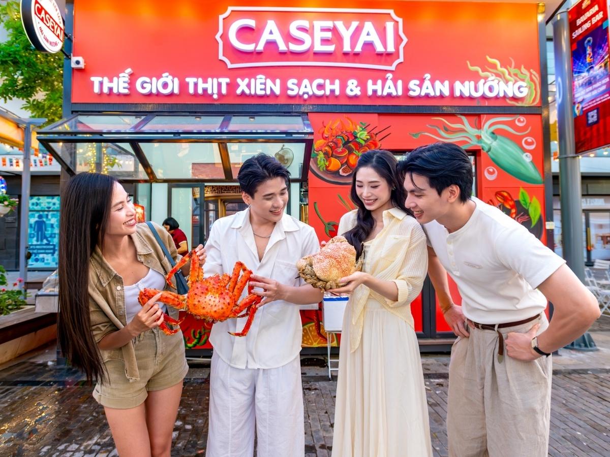 Một điểm cộng lớn là VUI-Fest miễn phí vào cửa, giúp bạn dễ dàng trải nghiệm mà không cần lo chi phí ban đầu.