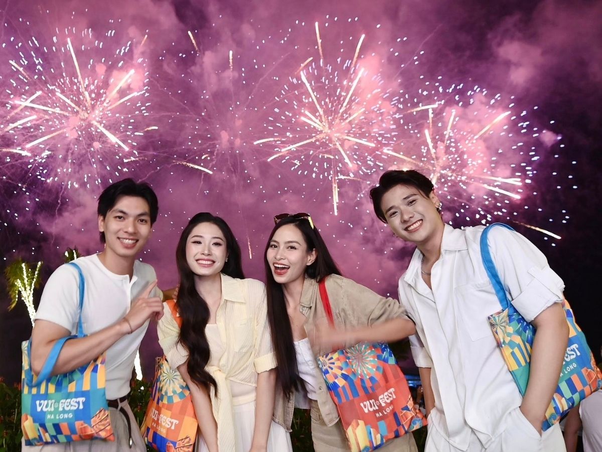 Thời điểm lý tưởng nhất để trải nghiệm VUI-Fest Ha Long là vào buổi tối, khi toàn bộ khu vực Bãi Cháy bắt đầu lên đèn