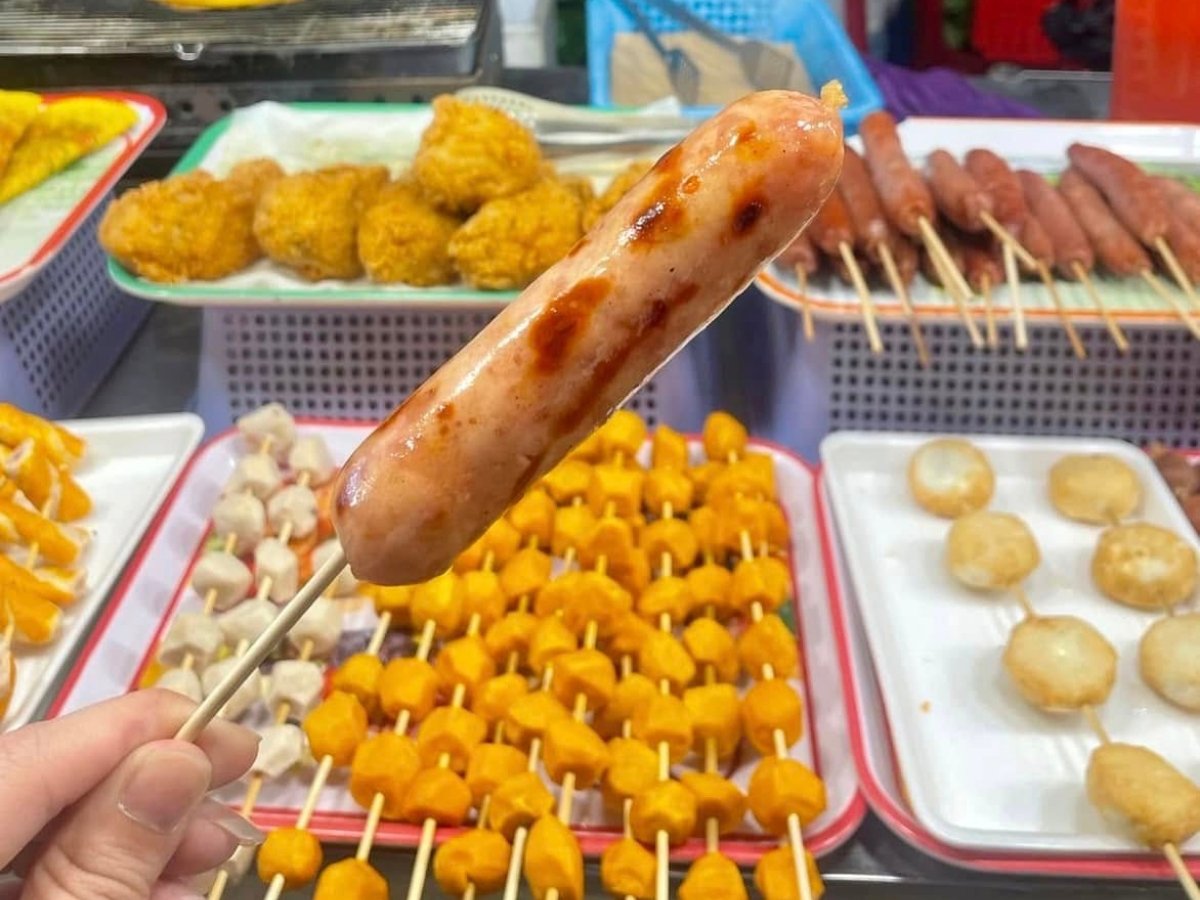 Xiên nướng là một trong những món dễ bắt gặp nhất tại VUI-Fest Ha Long