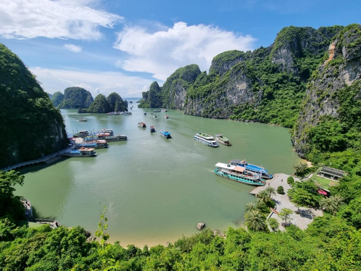 HTX Vạn chài Hạ Long là một ví dụ tiêu biểu, với sự tham gia nhiều người dân. 