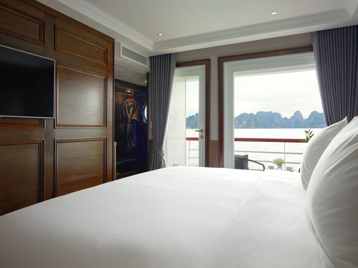 Du khách có ngân sách eo hẹp vẫn dễ dàng trải nghiệm Lan Ha Bay Cruise với các lựa chọn hợp lý. 