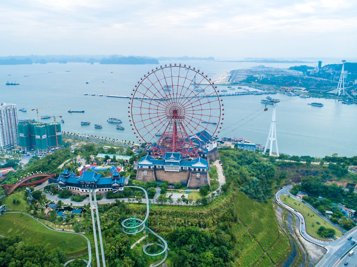 Sun World Ha Long mang đến không gian vui chơi đa dạng, giúp chuyến đi của gia đình thêm trọn vẹn. (Nguồn: Sưu tầm)