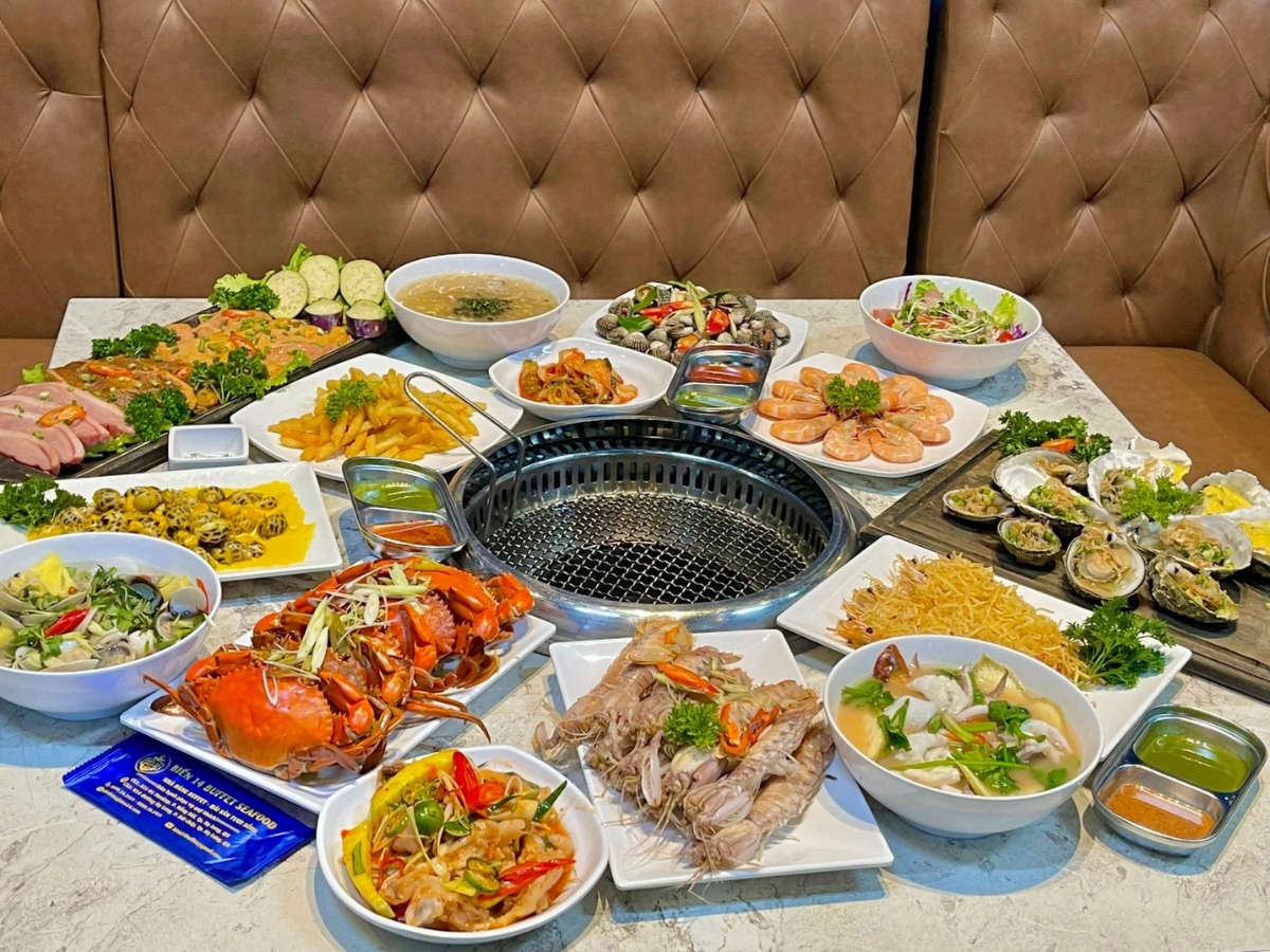 Ẩm thực hải sản là trải nghiệm không thể bỏ lỡ trong hành trình khám phá Hạ Long buổi tối. (Nguồn: Sưu tầm)