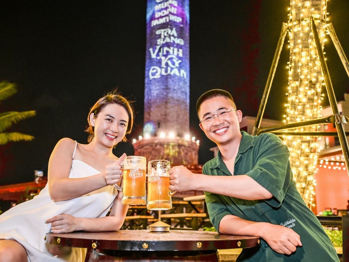 Dùng bữa tại Nhà hàng bia Sun Bavaria, thưởng thức hải sản Quảng Ninh, các món Á – Âu cùng bia thủ công Sun KraftBeer.