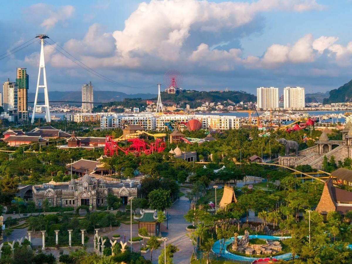 Quãng đường từ Sun World Ha Long đến VUI-Fest Ha Long dự kiến khoảng 2 – 3 km và di chuyển mất khoảng 5 – 10 phút bằng ô tô (Nguồn: Sưu tầm)