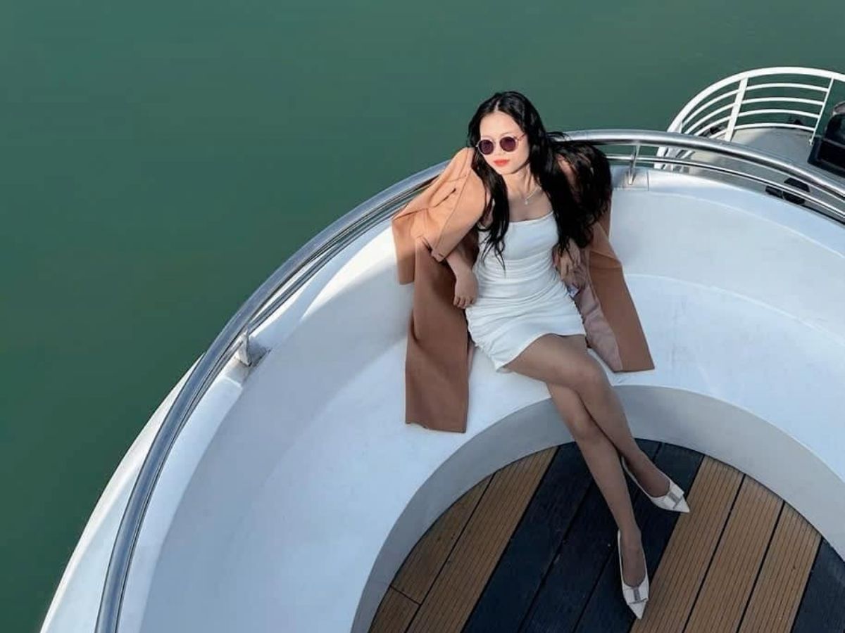 Mùa đông tại Hạ Long có không khí se lạnh, đặc biệt vào sáng sớm và buổi tối.