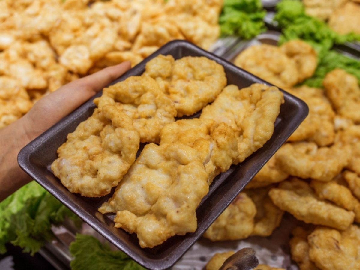 Ngoài hải sản tươi và hải sản khô, Quảng Ninh còn nổi tiếng với nhiều sản phẩm chế biến sẵn