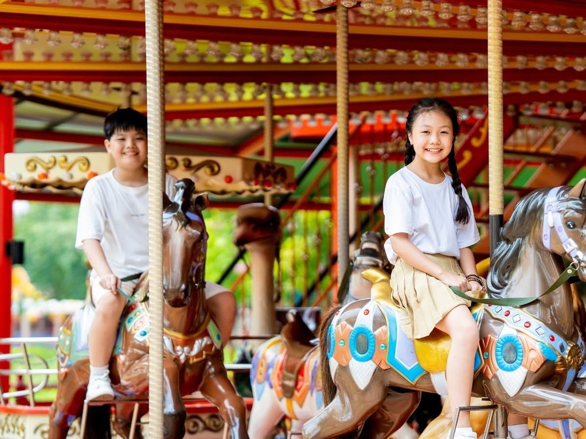 Buổi chiều, du khách có thể dành thời gian trải nghiệm Sun World Ha Long với nhiều hoạt động phù hợp cho mọi lứa tuổi