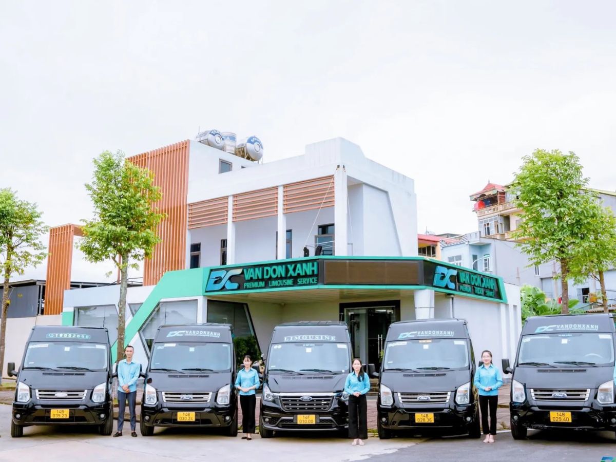 Vân Đồn Xanh Limousine với dịch vụ chất lượng. Vân Đồn Xanh Limousine với dịch vụ chất lượng.