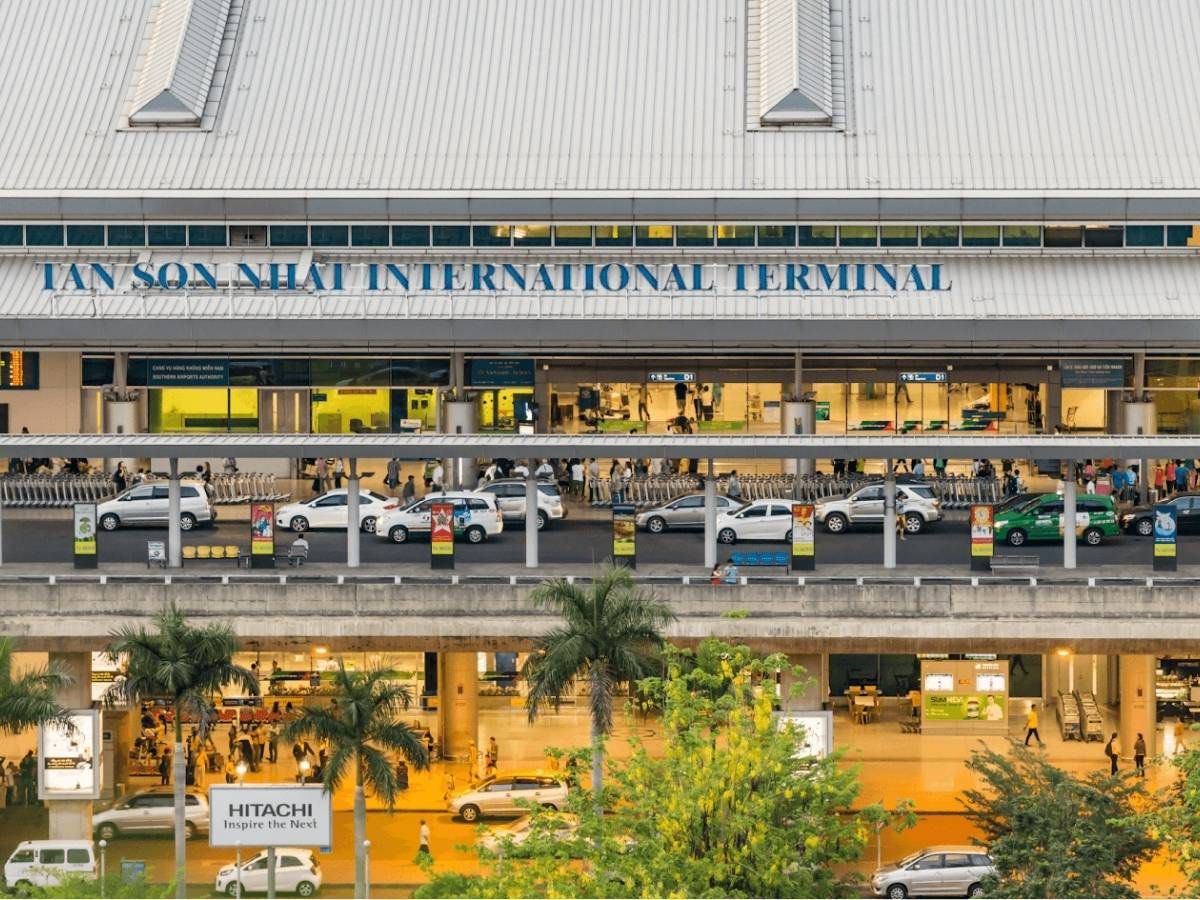 Máy bay là lựa chọn tối ưu cho hành trình từ TP.HCM đi Hạ Long nhờ tiết kiệm thời gian Máy bay là lựa chọn tối ưu cho hành trình từ TP.HCM đi Hạ Long nhờ tiết kiệm thời gian