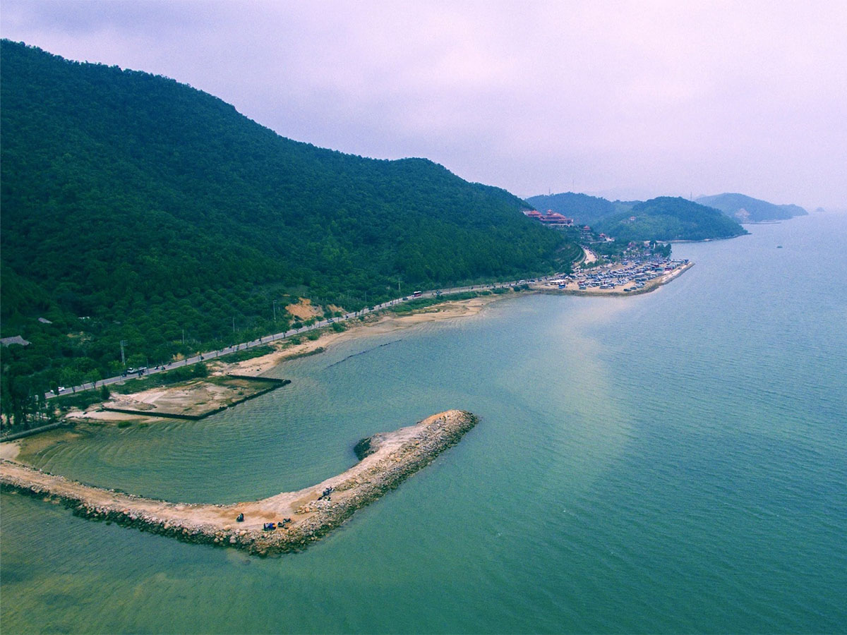 Trải nghiệm nghỉ dưỡng, ẩm thực và giải trí tại biển Vân Đồn