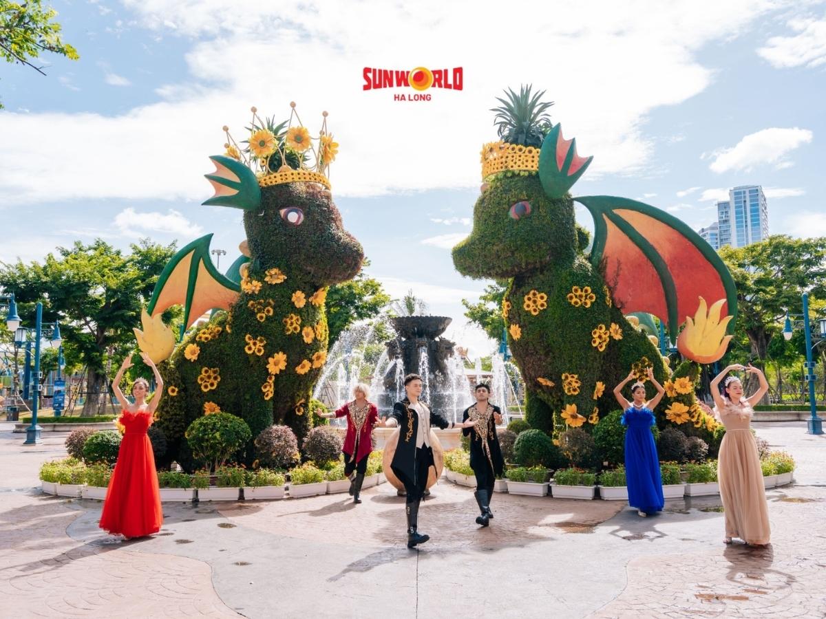 Trong hành trình này bạn có thể kết hợp ghé thăm Sun World Ha Long để tận hưởng bầu không khí sôi động