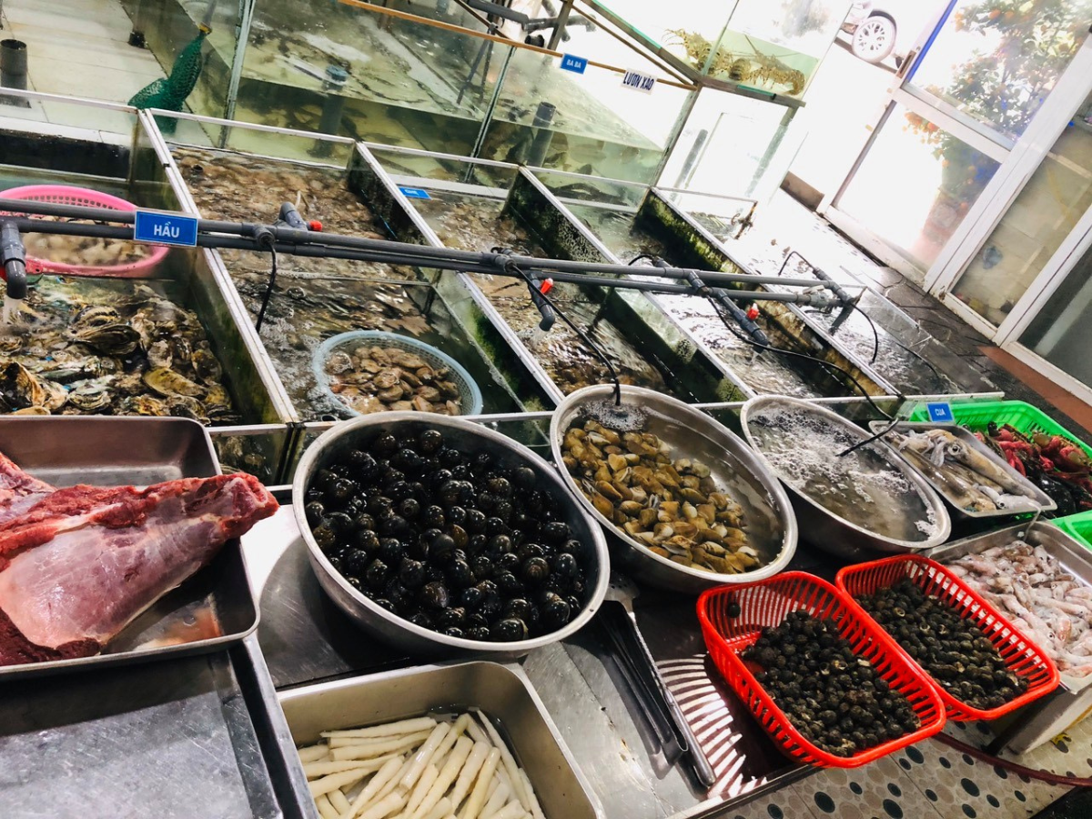 Nhà hàng vận hành theo mô hình phục vụ tập trung vào khách địa phương