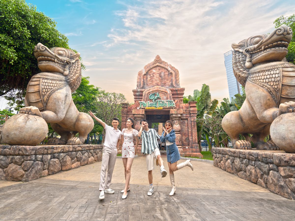 Sun World Ha Long là địa điểm vui chơi hấp dẫn.