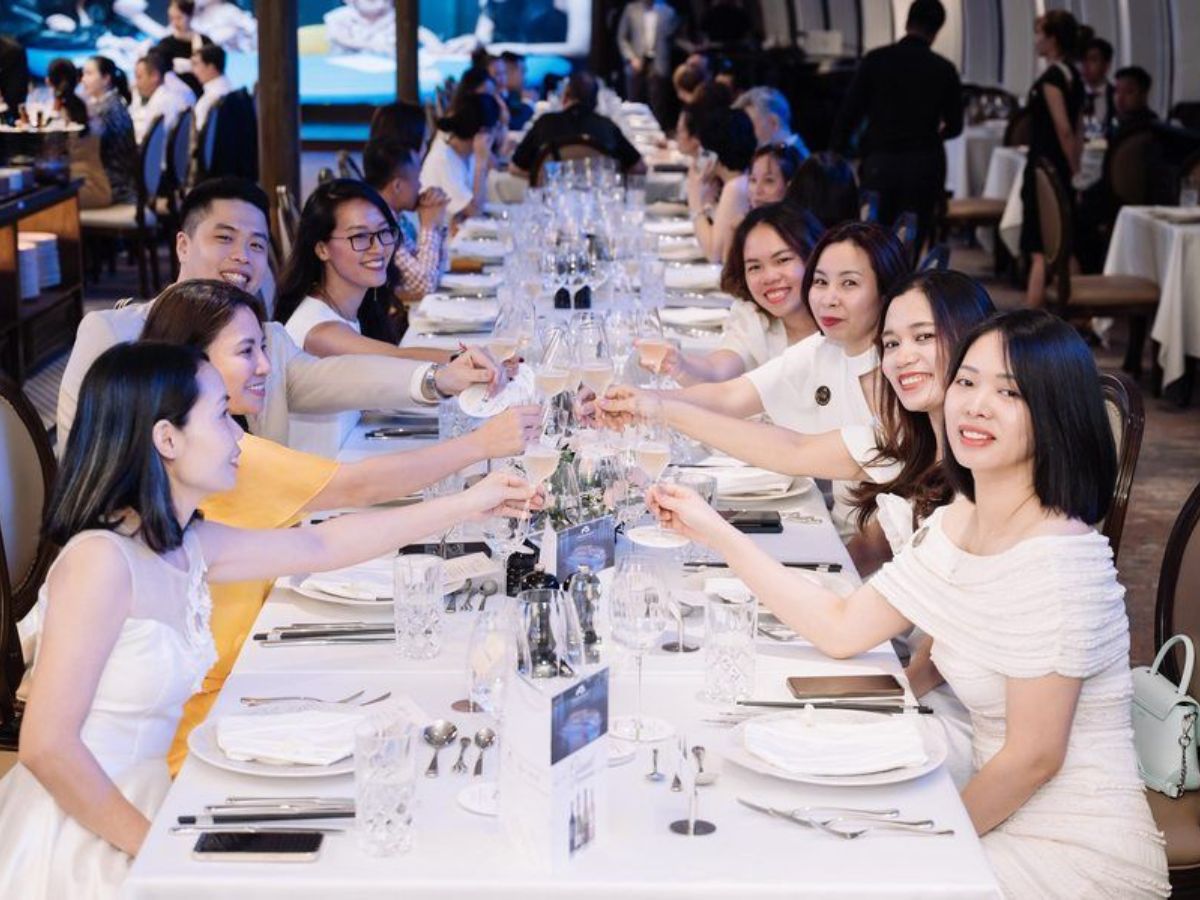 Paradise Delight - trải nghiệm ẩm thực 5 sao giữa vịnh di sản, nơi bữa tối biến thành kỷ niệm đáng nhớ