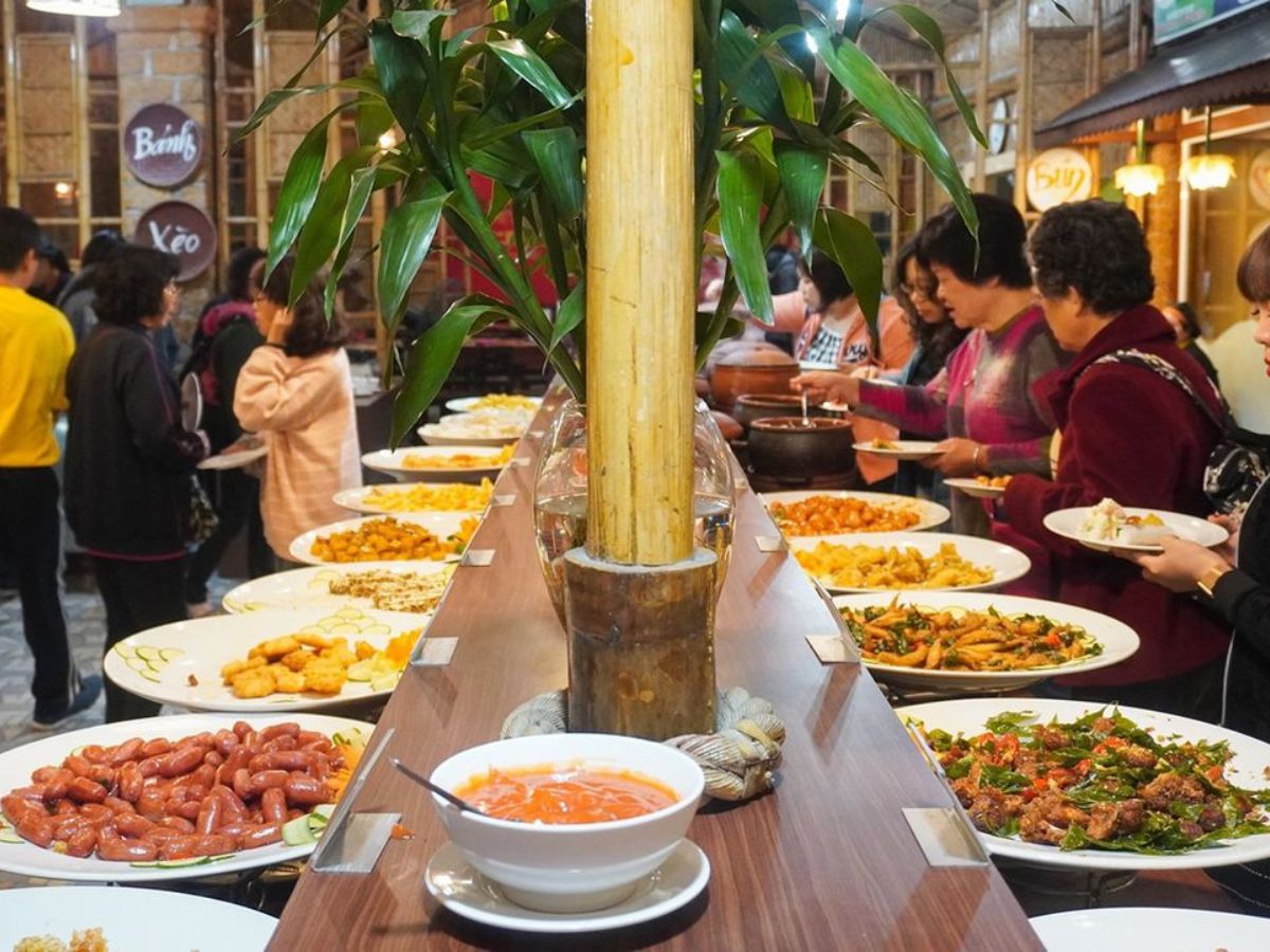 Thiên đường buffet hải sản Sen Á Đông với hơn 100 món ngon, hấp dẫn từ Á đến Âu