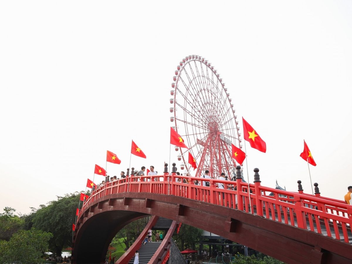 Sun World Ha Long là điểm dừng chân lý tưởng kết hợp giữa trải nghiệm thiên nhiên và vui chơi giải trí hiện đại.