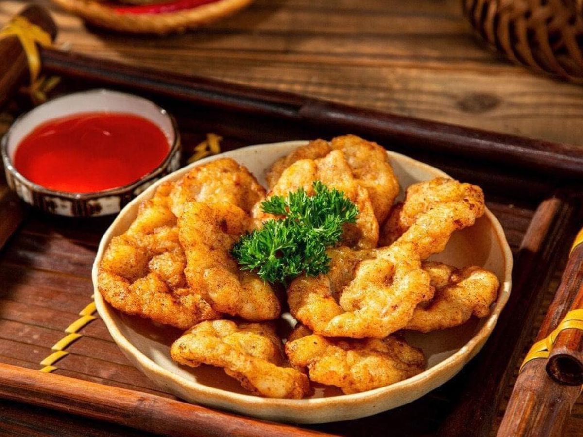 Chả mực là đặc sản Hạ Long Quảng Ninh nổi tiếng.