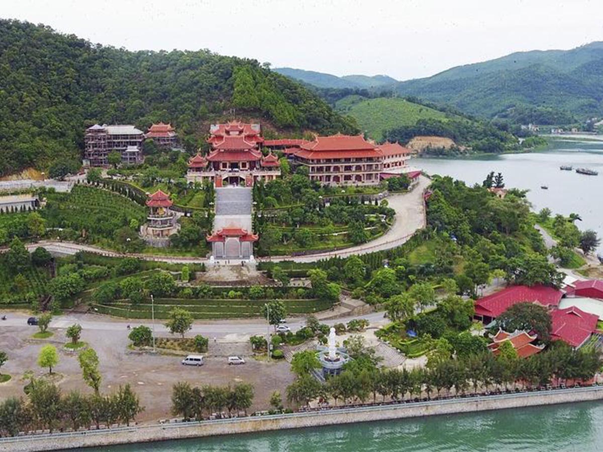 Cách di chuyển tới chùa Cái Bầu Vân Đồn Quảng Ninh.