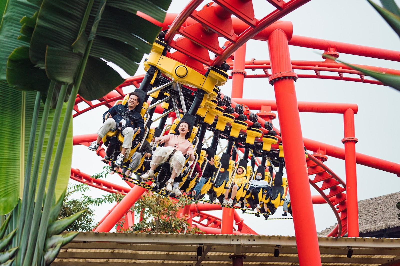 Sun World Ha Long là tổ hợp giải trí với đa dạng trò chơi phù hợp nhiều độ tuổi, đối tượng du khách.