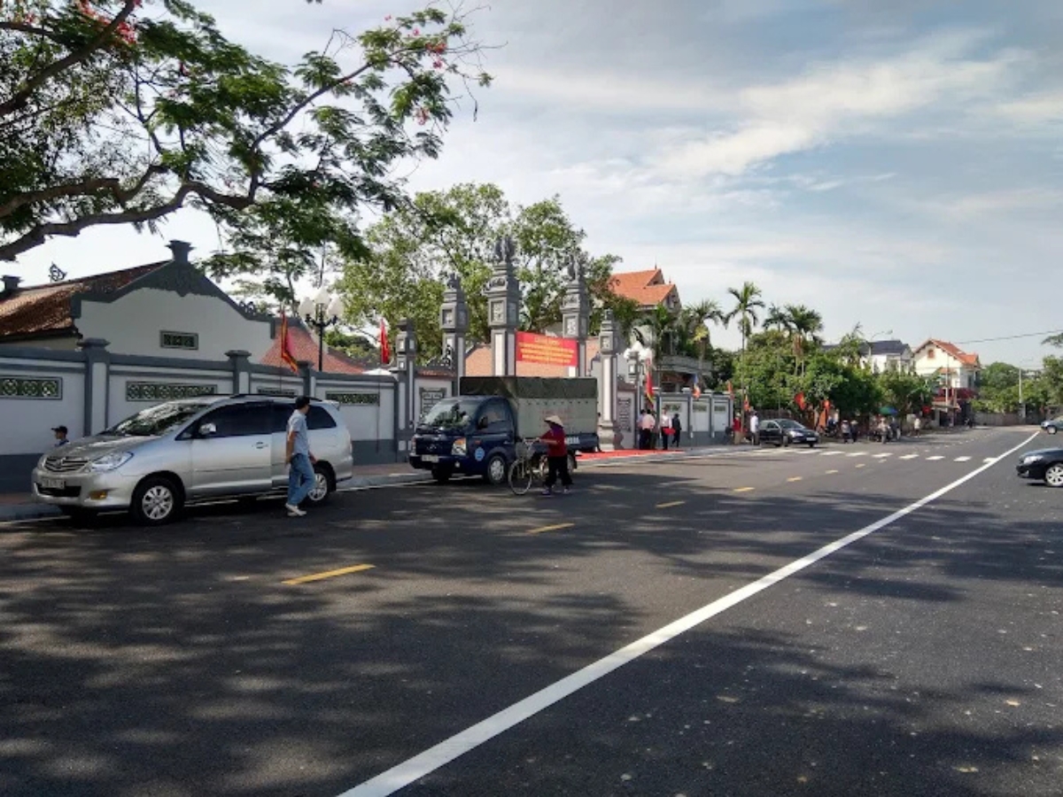 Quãng đường di chuyển đến chùa rất thuận tiện nên du khách có thể lựa chọn nhiều phương án như đi ô tô cá nhân, xe khách, taxi, xe công nghệ… (Nguồn: Sưu tầm)