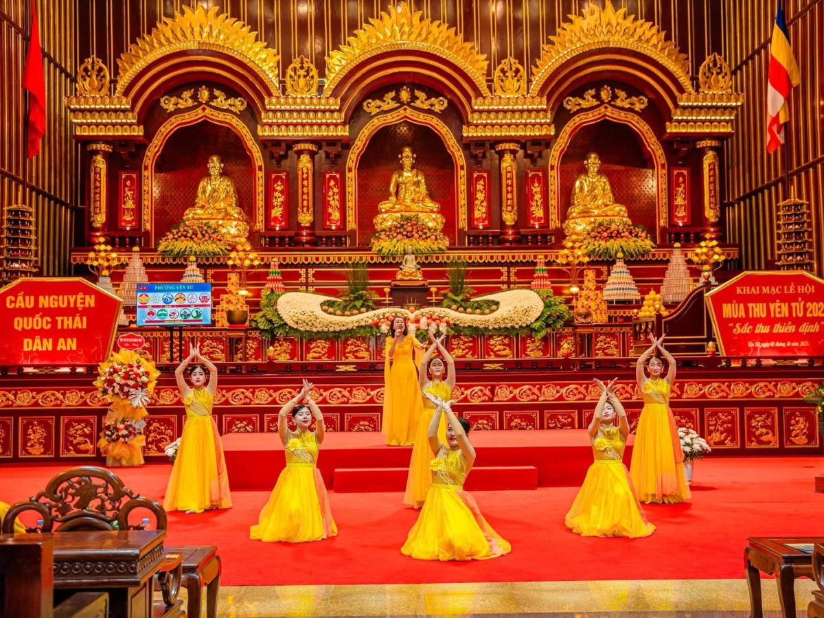 Hằng năm, lễ hội Yên Tử thường diễn ra vào dịp đầu xuân, thu hút nhiều phật tử và du khách về chiêm bái (Nguồn: Sưu tầm)