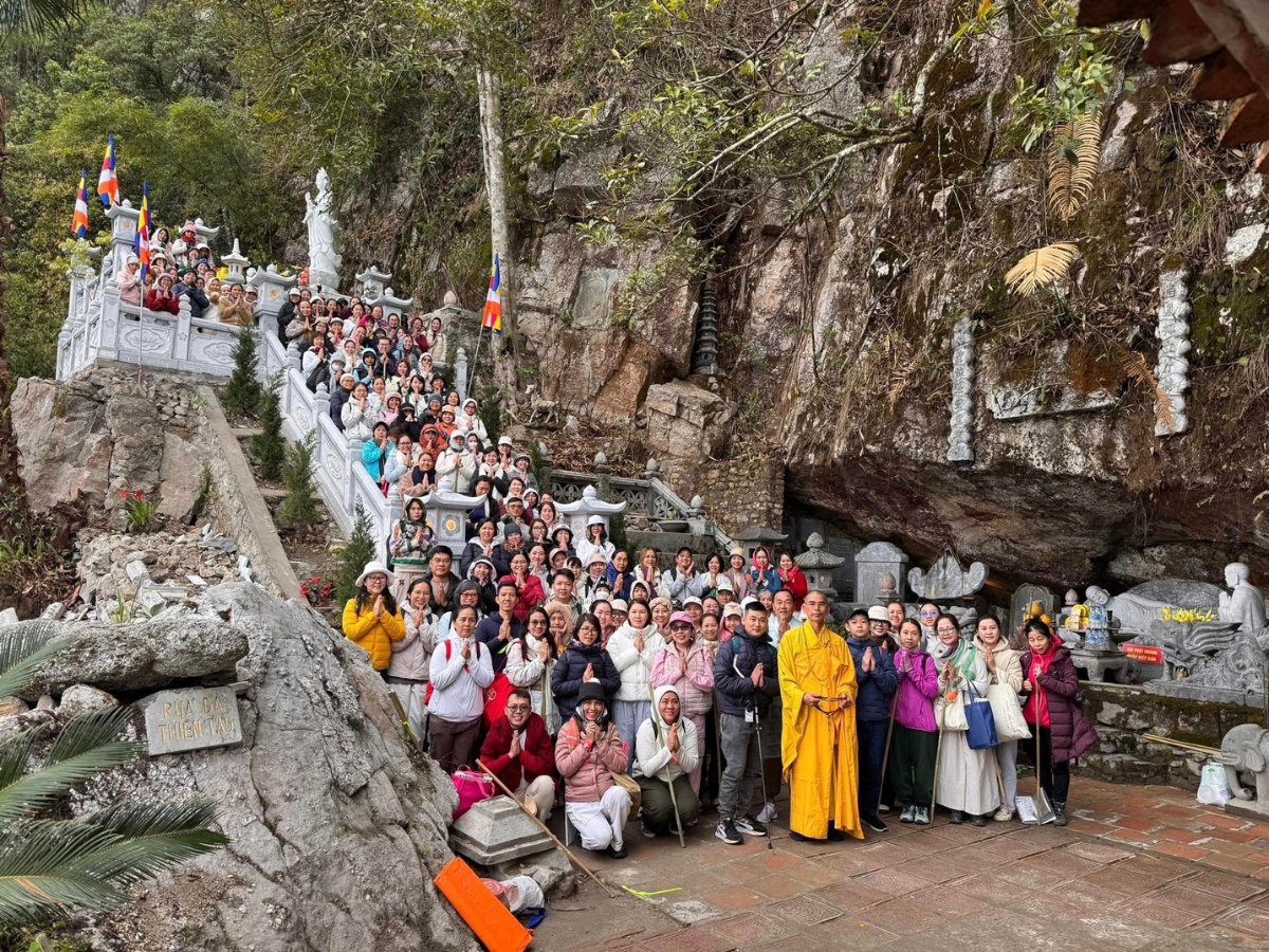 Đường lên chùa Bảo Sái từ chân núi Yên Tử (Nguồn: Sưu tầm)