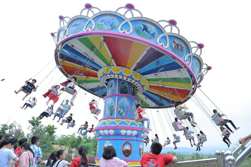 Các du khách nhỏ tuổi có thể dành cả ngày tại đây với công viên nước, bảo tàng 3D, khu vui chơi dân gian, 18 tầng địa ngục hay khu trò chơi hiện đại. Nguồn: Sưu tầm