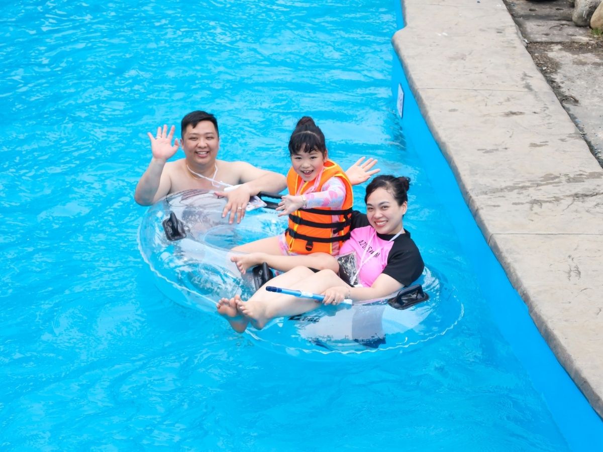 Khi nhắc đến Hạ Long mùa hè, Sun World Ha Long luôn là điểm đến nổi bật nhờ hệ thống trò chơi đa dạng và phù hợp với thời tiết nóng.