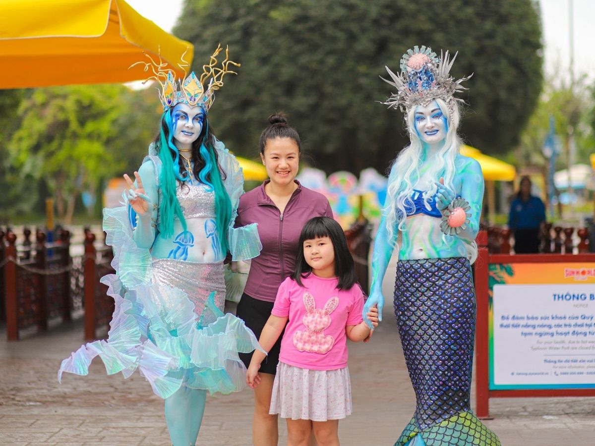 Ngoài vé lẻ, Công viên nước Hạ Long còn nằm trong hệ thống combo hấp dẫn của Sun World Ha Long.