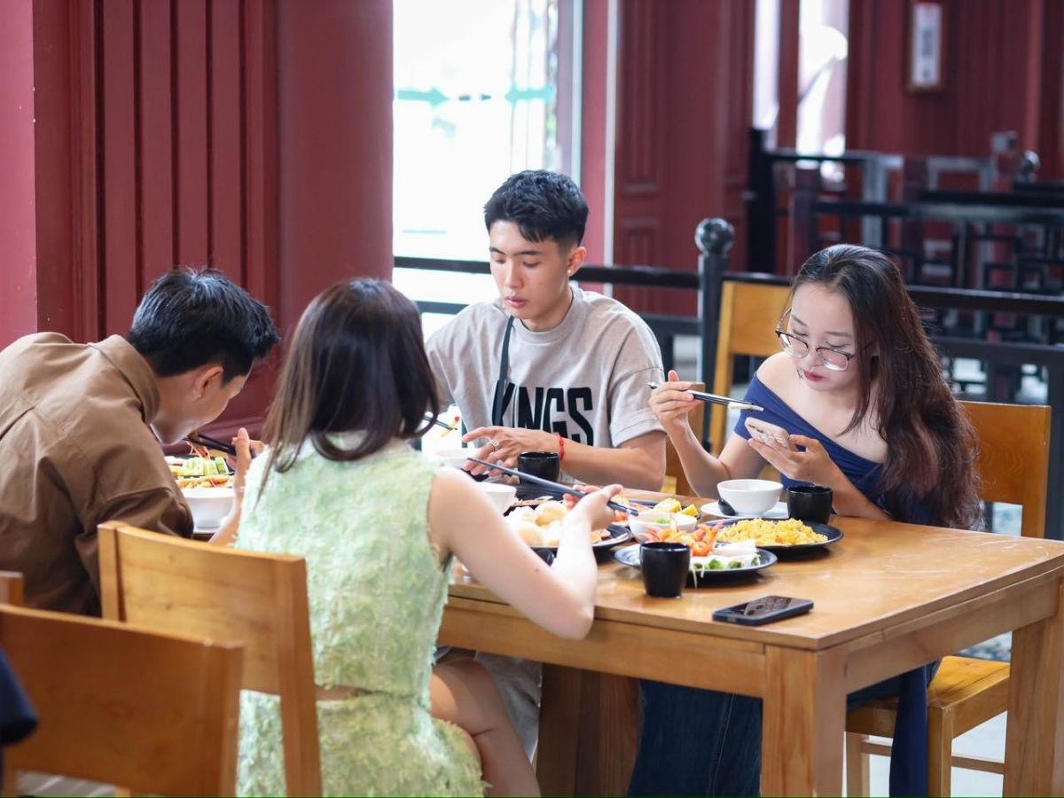 Khi đã xác định có cần đặt vé Sun World trước, bạn nên cân nhắc lựa chọn combo nếu có kế hoạch tham quan nhiều khu.