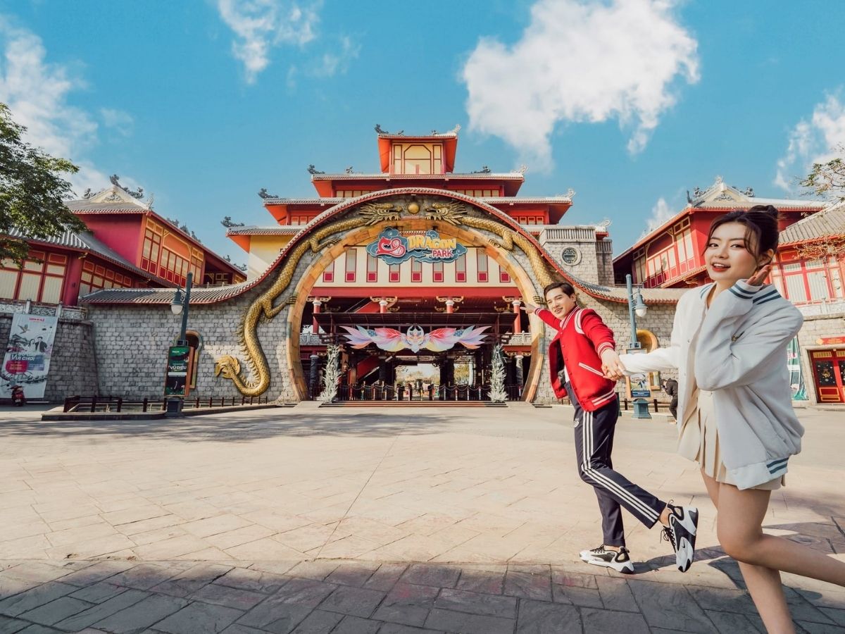 Để mua giá vé công viên Rồng Hạ Long online, quy trình khá đơn giản và chỉ mất vài phút thực hiện.