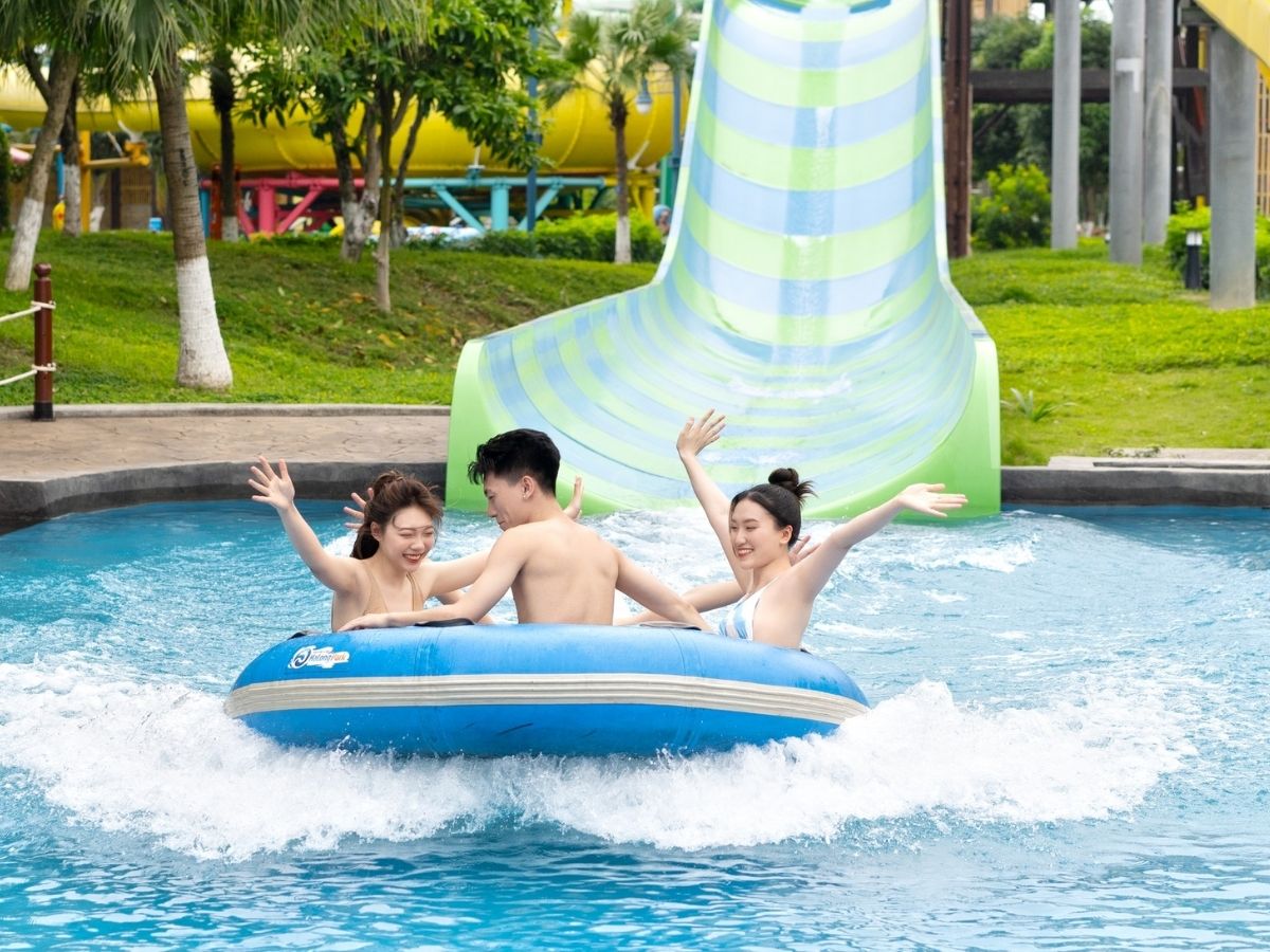 Ngoài ra, nếu có thể, hãy ưu tiên đi vào ngày thường thay vì cuối tuần hoặc dịp lễ.