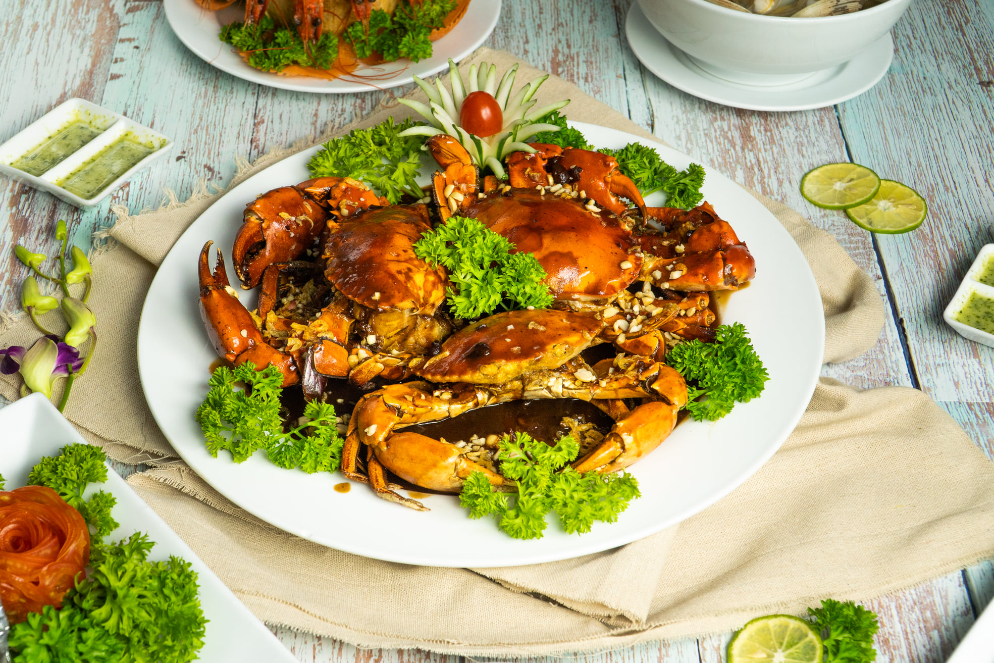 Du khách yêu thích hải sản thường chọn Mr.Cua làm điểm đến