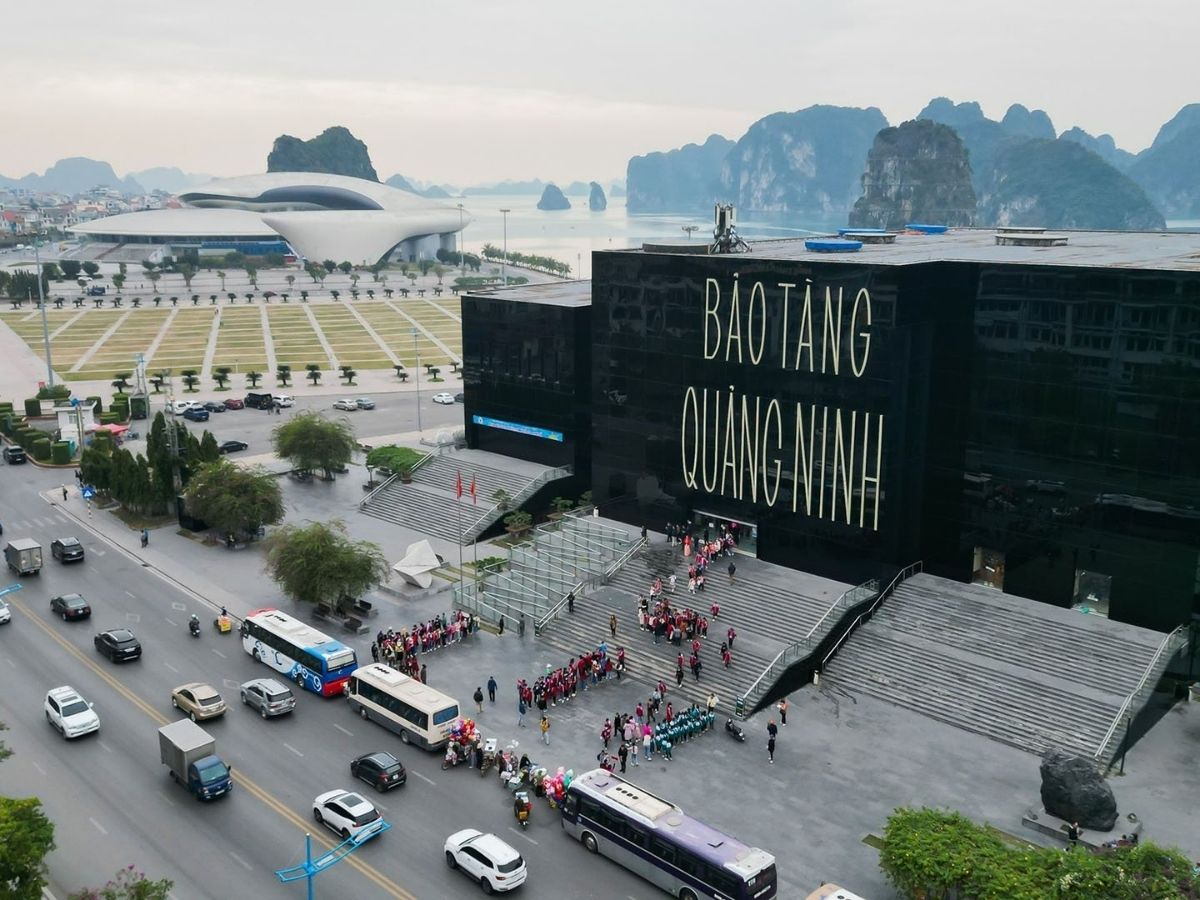 Bảo tàng Quảng Ninh là một trong những địa điểm không thể bỏ qua khi du lịch Quảng Ninh tháng 2. 