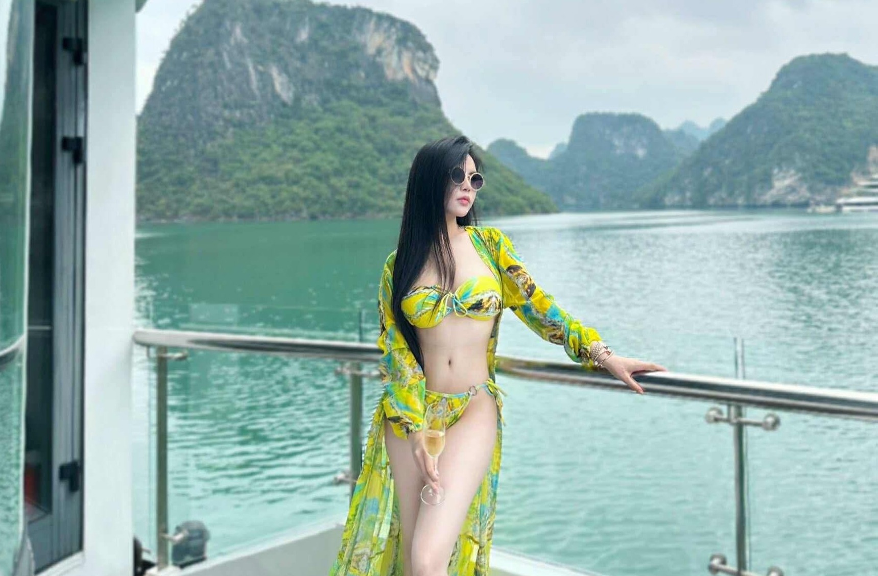  Tháng 9 được xem là khoảng thời gian “đẹp vừa đủ” để khám phá Quảng Ninh. 