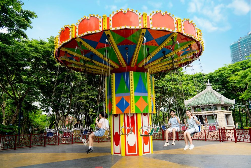  Sun World Ha Long - tổ hợp vui chơi, giải trí hàng đầu miền Bắc, thu hút du khách với hệ thống trò chơi đa dạng, điểm check in đẹp. 
