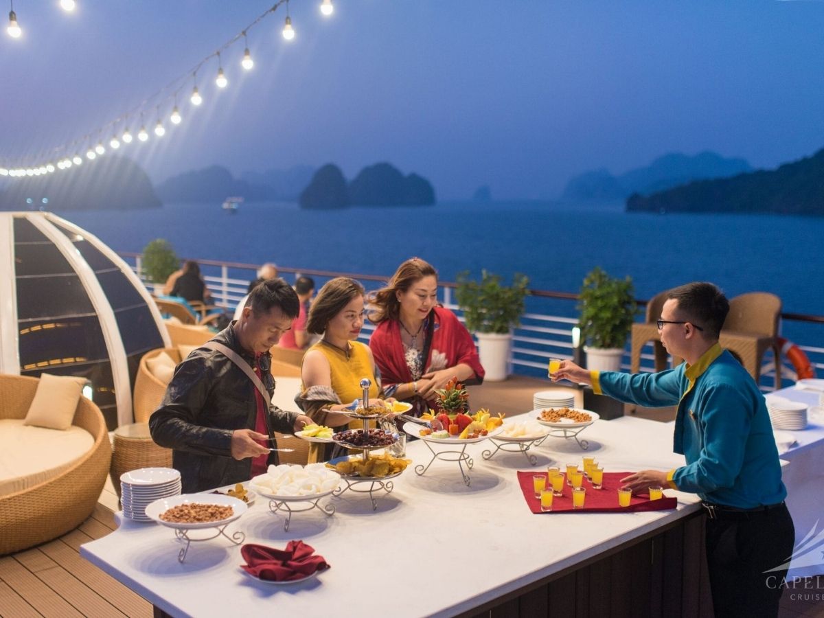Tháng 12 tại Quảng Ninh gắn liền với mùa đông miền Bắc, mang nét khí hậu ven biển đặc trưng. 