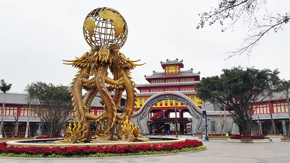 Công viên Rồng Dragon Park thu hút giới trẻ bởi loạt trò chơi cảm giác mạnh đẳng cấp. 